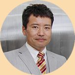 インタビューアー